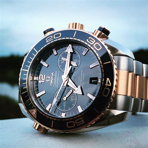 omega seamaster planet ocean weight.